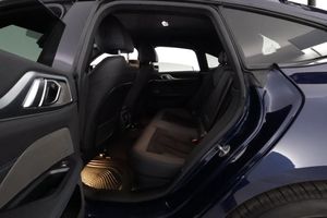 BMW i4 bild 12