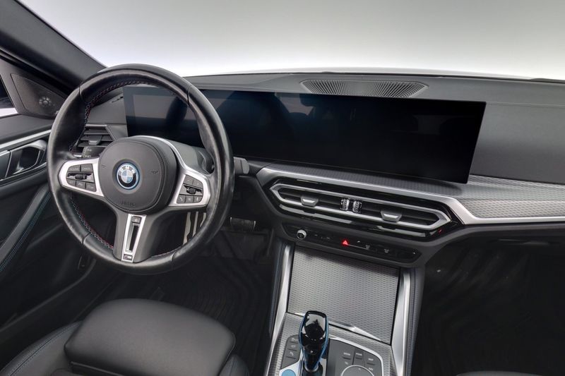 BMW i4 bild 15