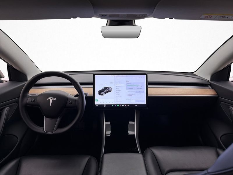 Tesla Model 3 bild 13