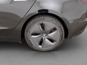 Tesla Model 3 bild 31
