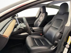 Tesla Model 3 bild 16