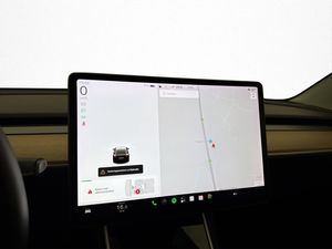 Tesla Model 3 bild 18