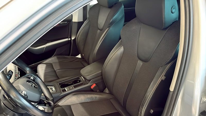 Skoda Octavia bild 8