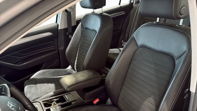 Volkswagen Passat bild 8