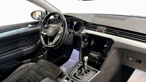 Volkswagen Passat bild 11