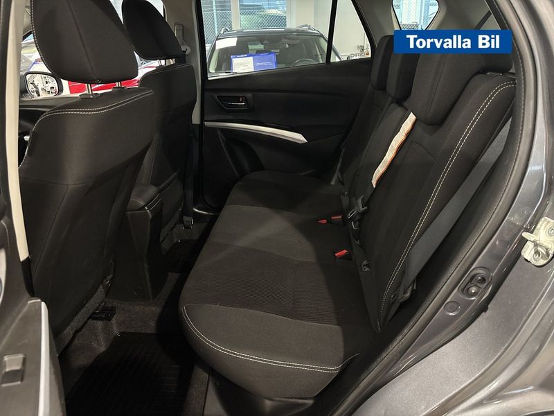 Suzuki S-CROSS bild 9