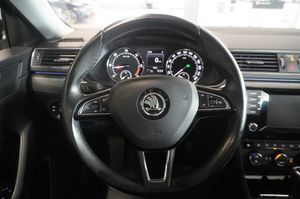 Skoda Superb bild 23