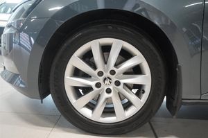 Skoda Superb bild 9