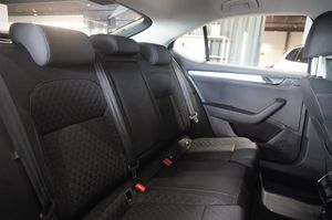 Skoda Superb bild 16