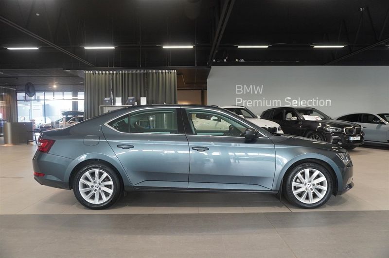 Skoda Superb bild 7