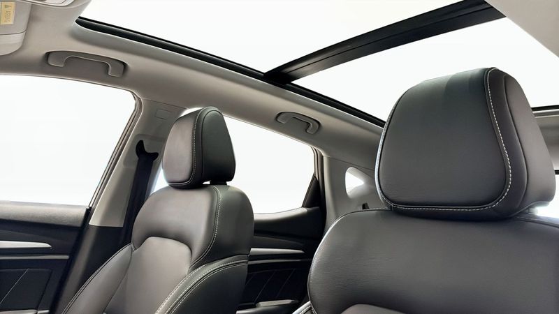 MG ZS EV bild 24