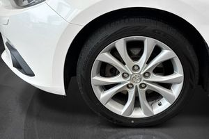 Mazda 3 bild 9
