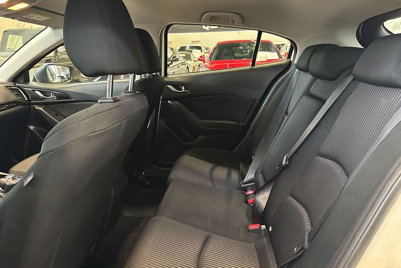 Mazda 3 bild 21