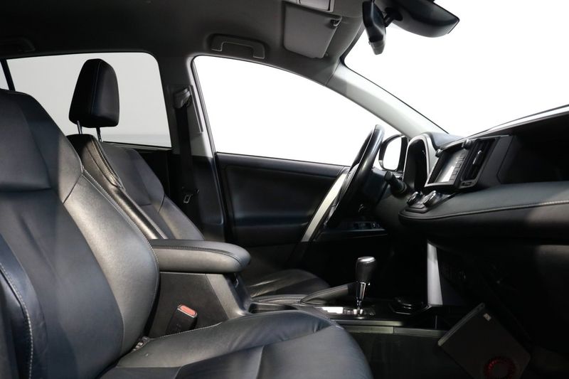 Toyota RAV4 bild 8