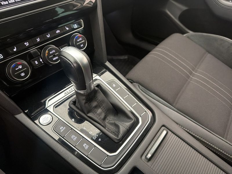 Volkswagen Passat bild 22