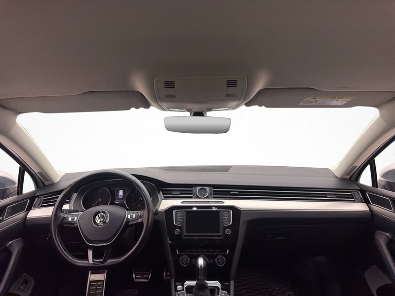 Volkswagen Passat bild 15