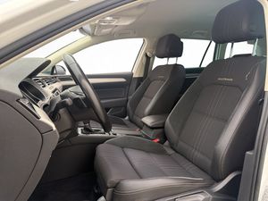 Volkswagen Passat bild 18