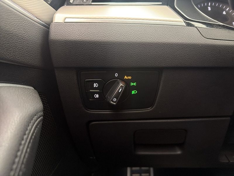 Volkswagen Passat bild 23