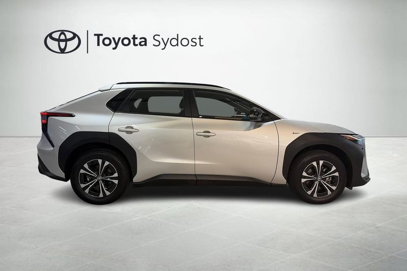 Toyota bZ4X bild 12