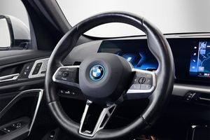 BMW iX1 bild 9