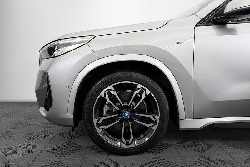 BMW iX1 bild 6
