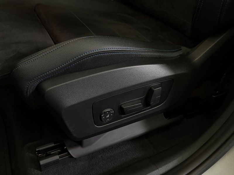 BMW iX1 bild 14