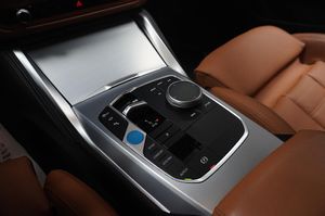 BMW i4 bild 15
