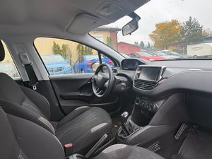 Peugeot 208 bild 6
