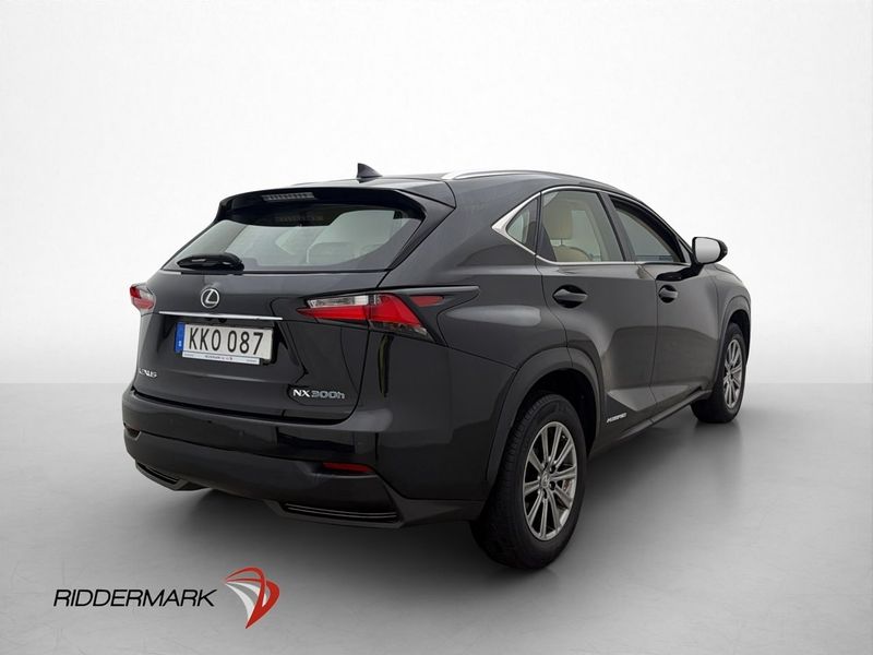 Lexus NX bild 6