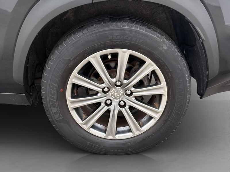 Lexus NX bild 31
