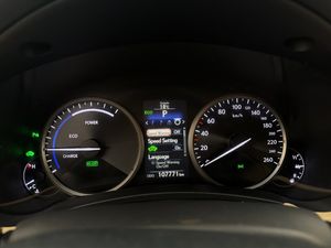 Lexus NX bild 17