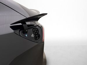 Tesla Model Y bild 12