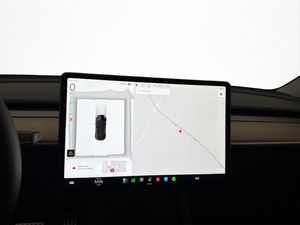 Tesla Model Y bild 28