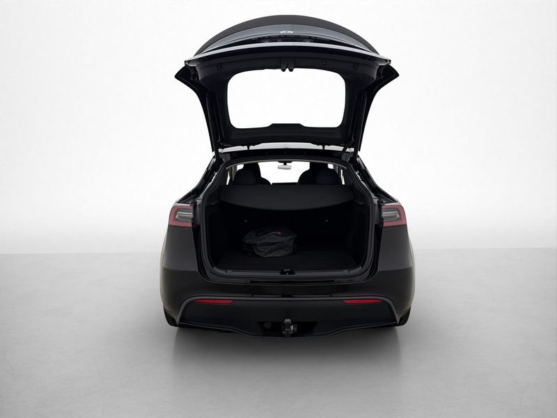 Tesla Model Y bild 10