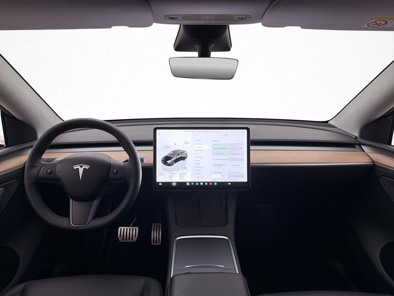 Tesla Model Y bild 16