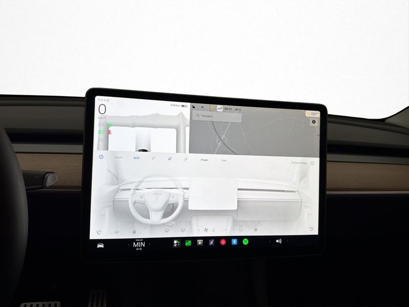 Tesla Model Y bild 25