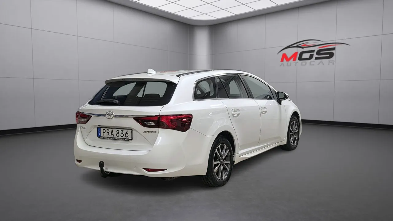 Toyota Avensis bild 3
