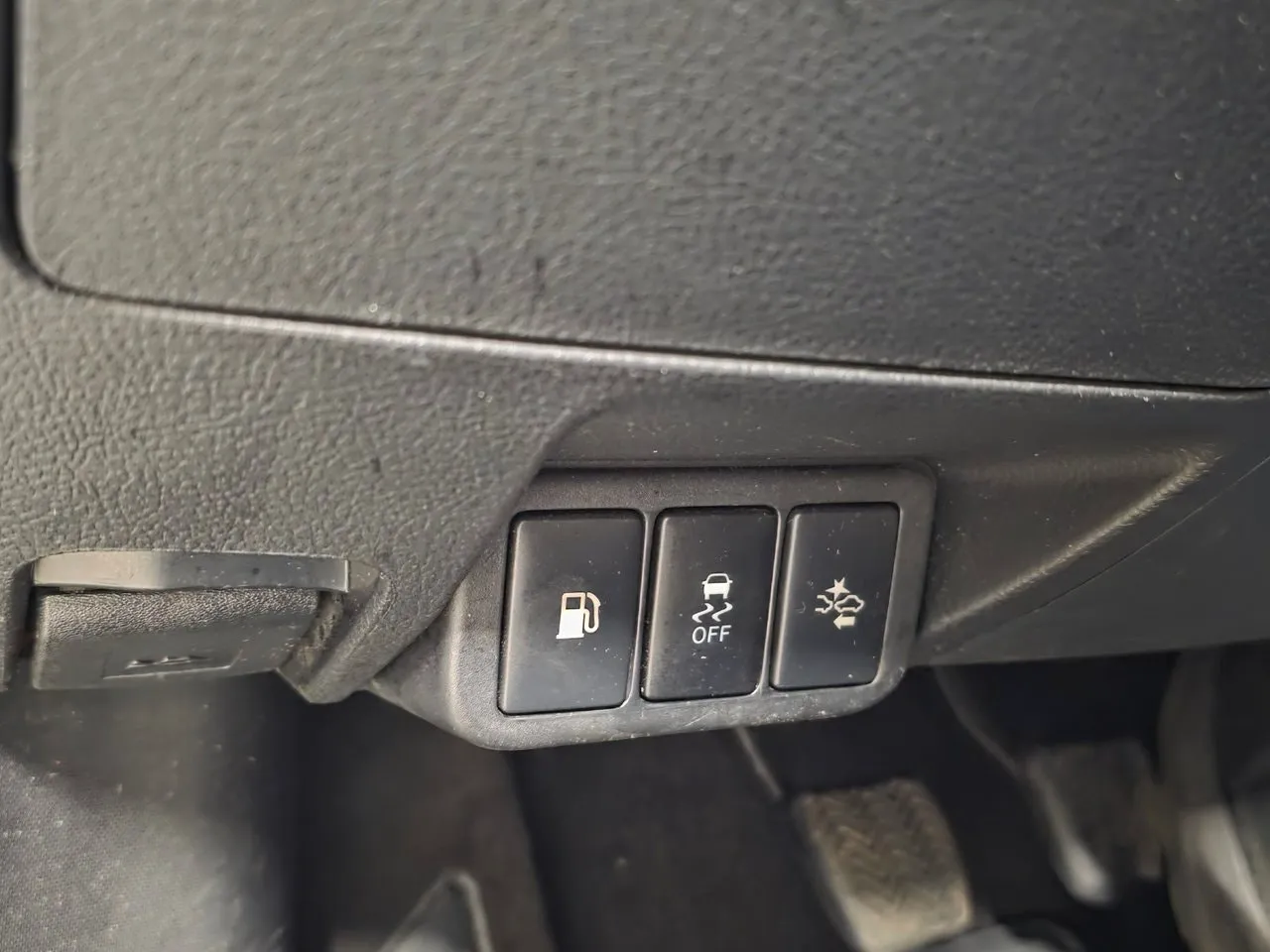Toyota Avensis bild 21