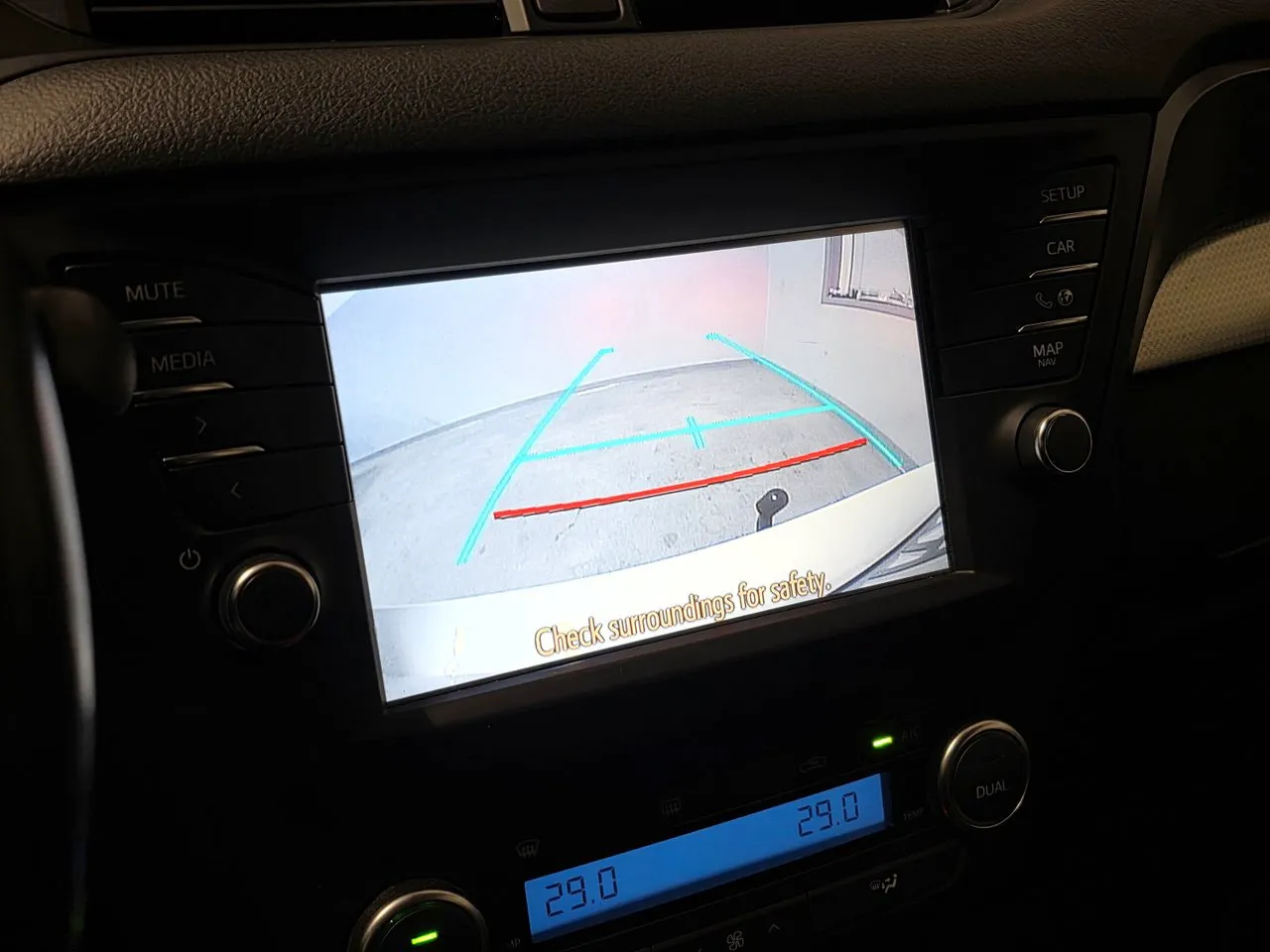 Toyota Avensis bild 22