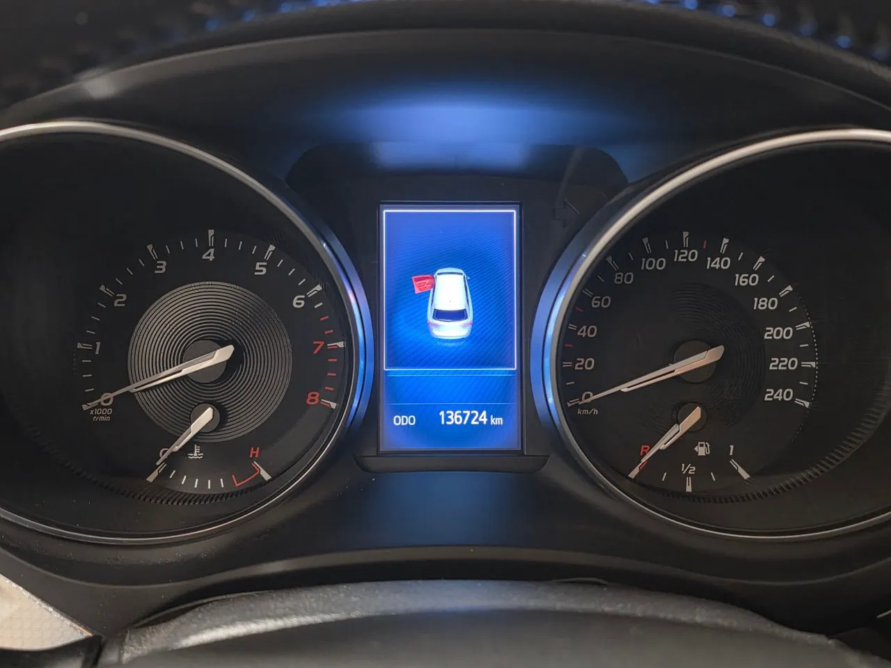 Toyota Avensis bild 17