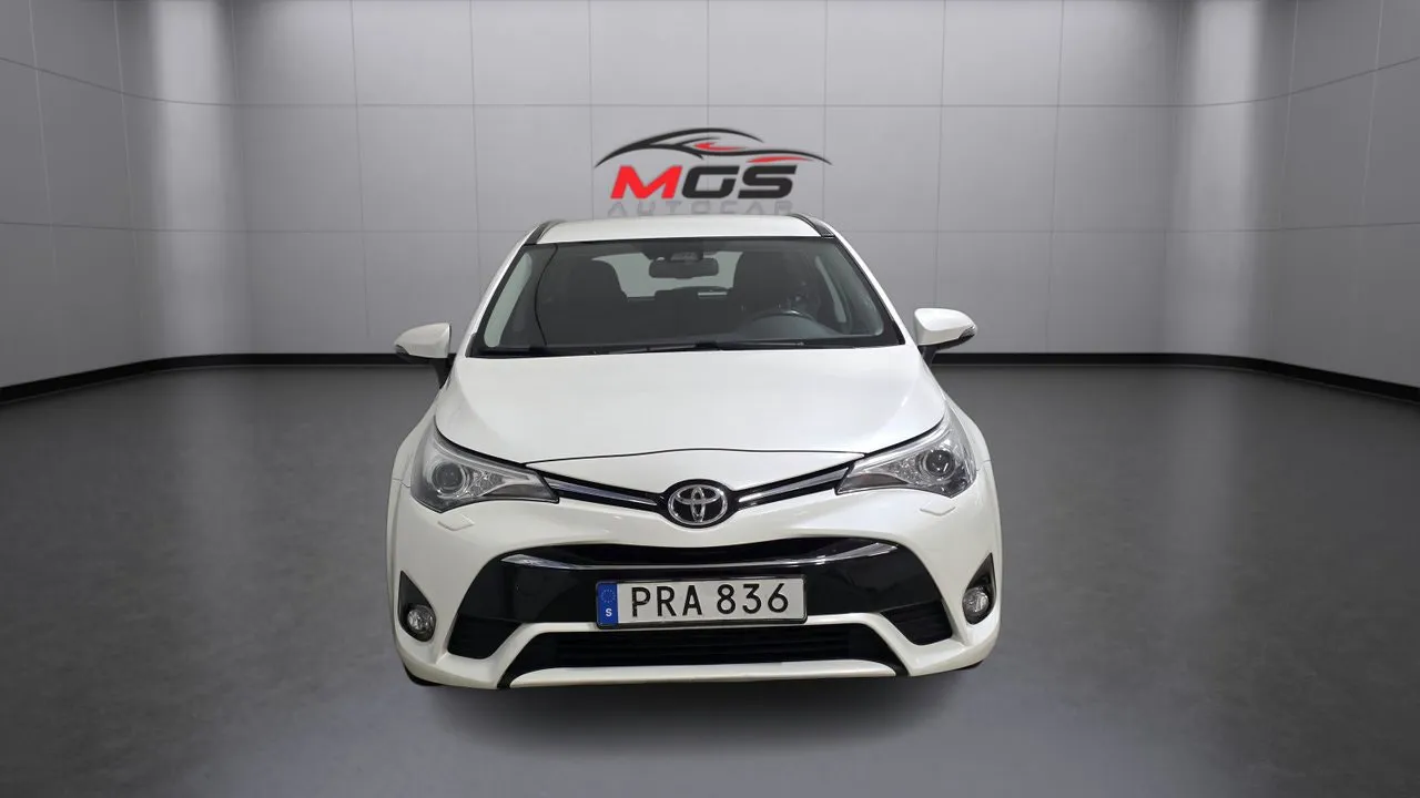 Toyota Avensis bild 6