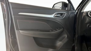 MG ZS EV bild 11