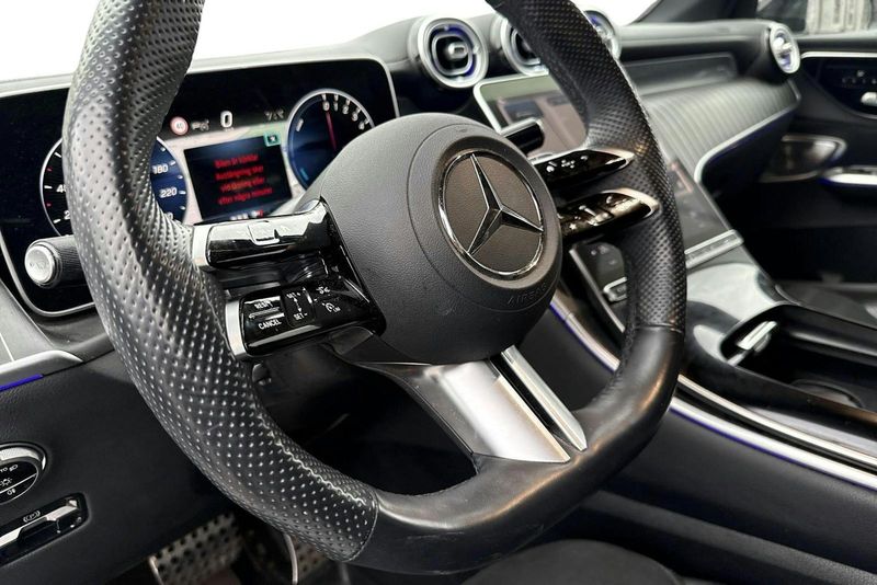 Mercedes GLC300 bild 15