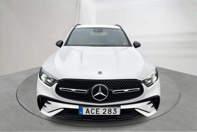 Mercedes GLC300 bild 18