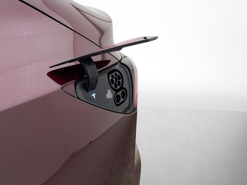 Tesla Model Y bild 27