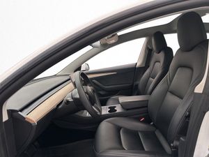 Tesla Model 3 bild 11