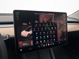 Tesla Model 3 bild 17