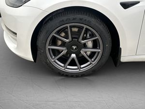 Tesla Model 3 bild 32