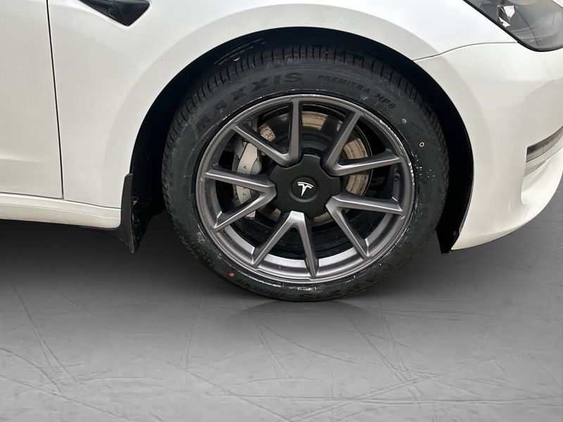 Tesla Model 3 bild 30