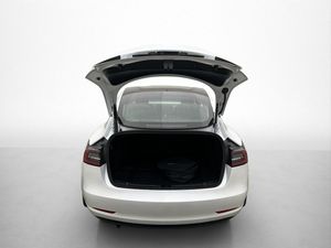 Tesla Model 3 bild 28